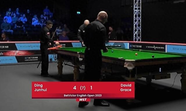 一个默默无 一个默默无