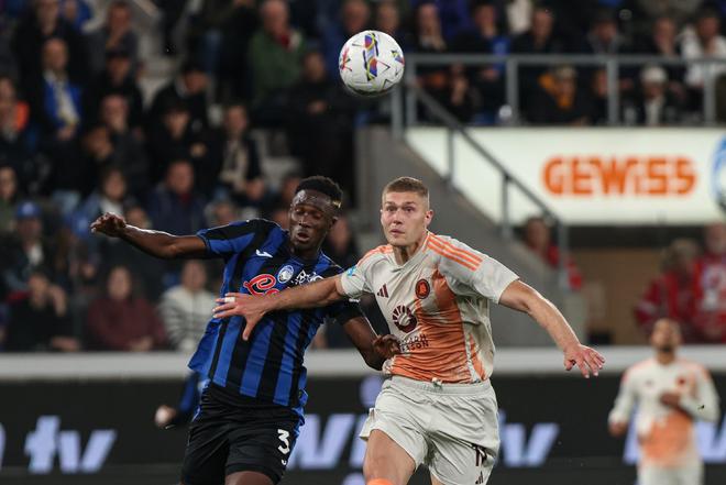 加强锋线攻 加强锋线攻